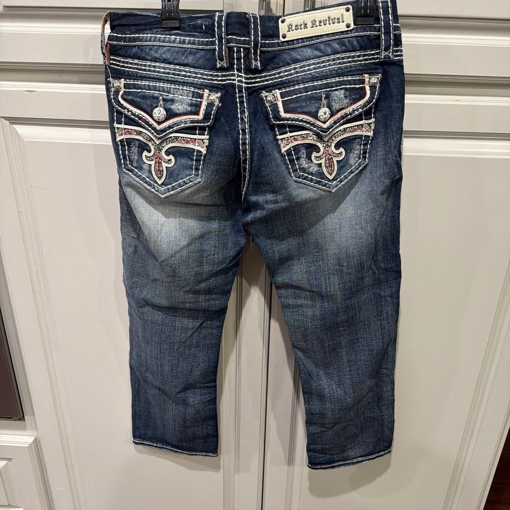 Rock Revival Denim Capri with Embroidered Back Pockets 32
